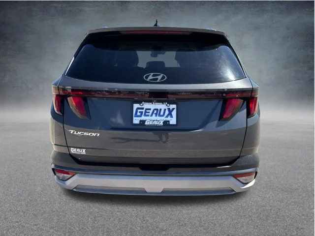 Used 2025 Gray Hyundai SEL image 9
