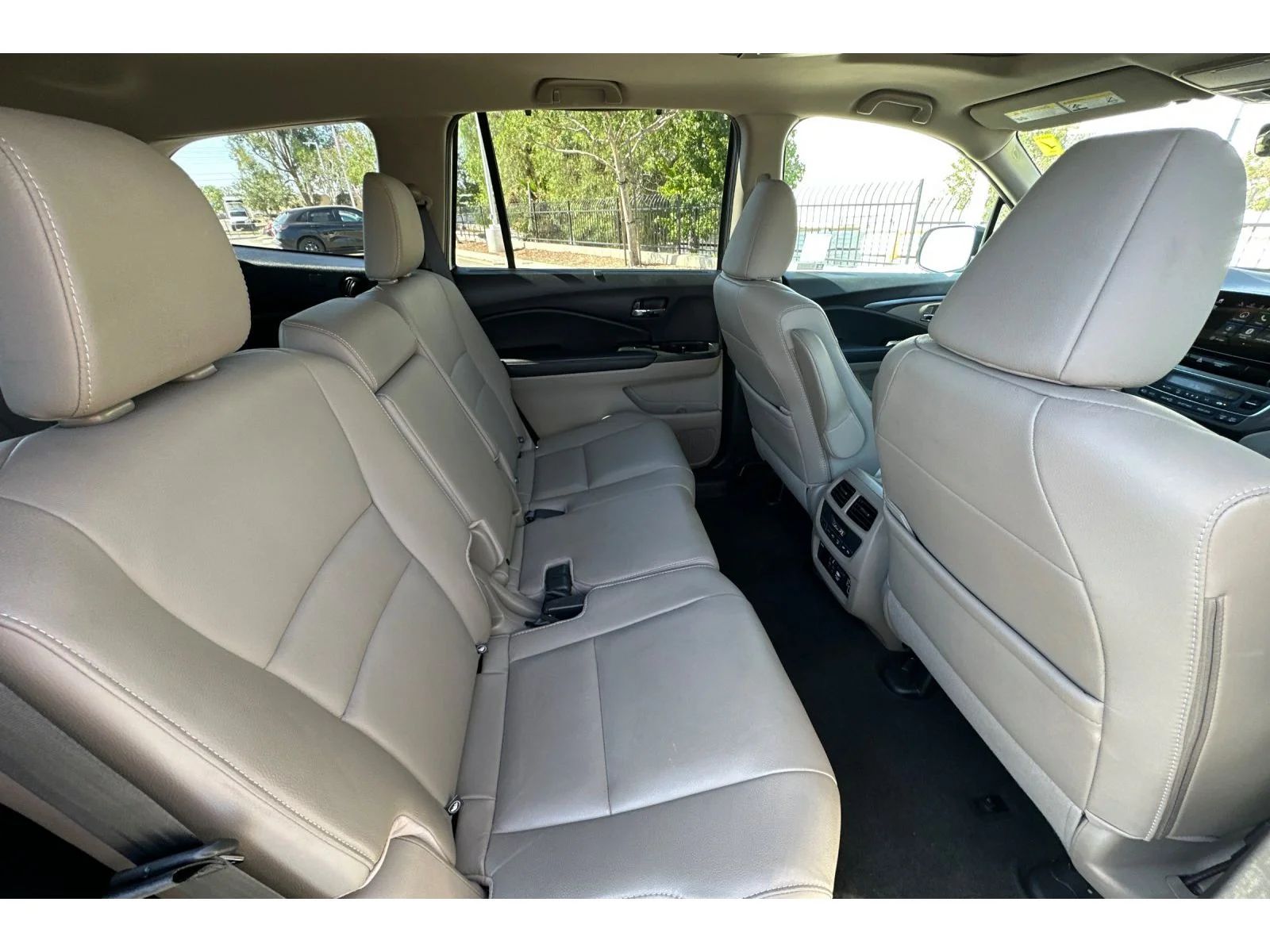 Used 2019 White Diamond Pearl Honda EX-L w/Navi & RES image 16