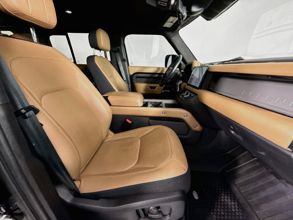 Certified Used 2025 Black Land Rover X image 23