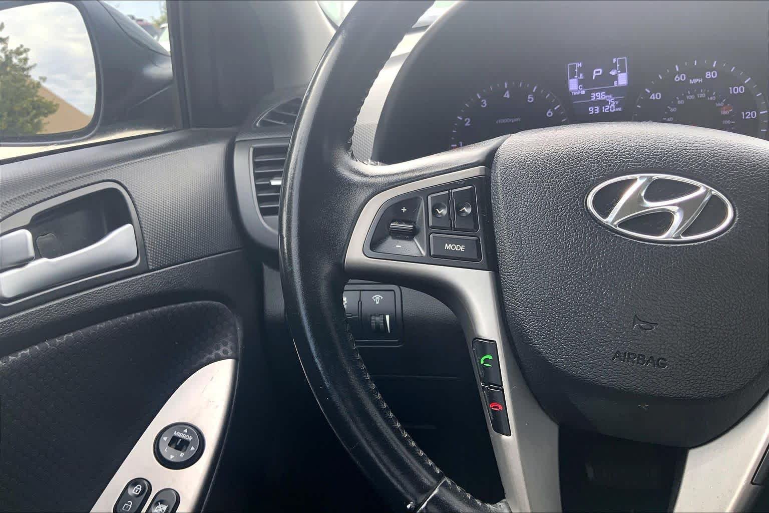 Used 2015 Ultra Black Pearl Hyundai Sport image 24