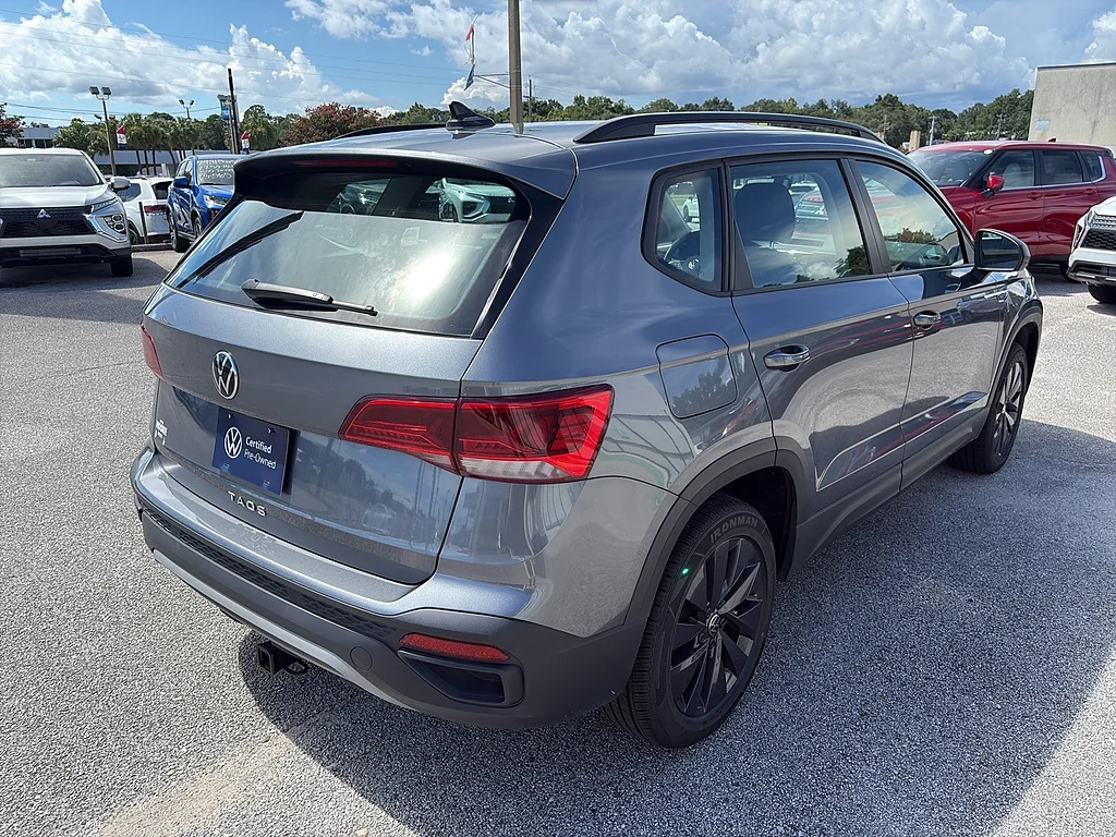 Used 2023 Platinum Gray Metallic Volkswagen S FWD image 5