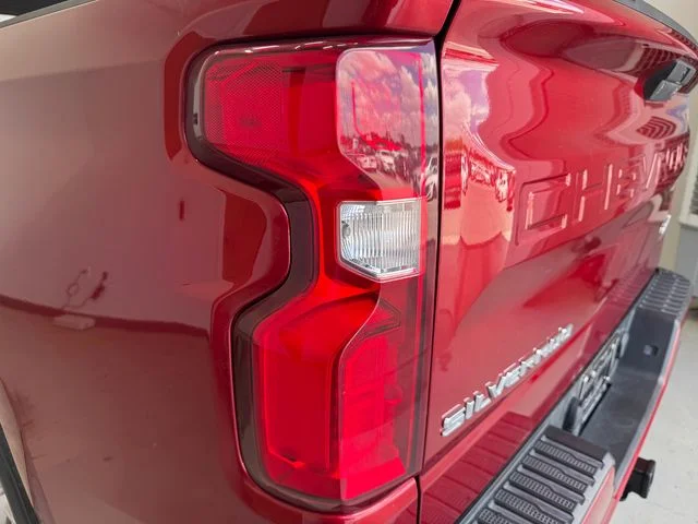 Used 2021 Cherry Red Tintcoat Chevrolet Custom image 34