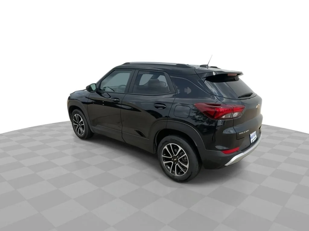 Certified Used 2024 Mosaic Black Metallic Chevrolet LT image 6