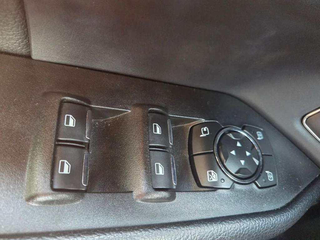 Used 2021 Blue Metallic Ford XLT image 21