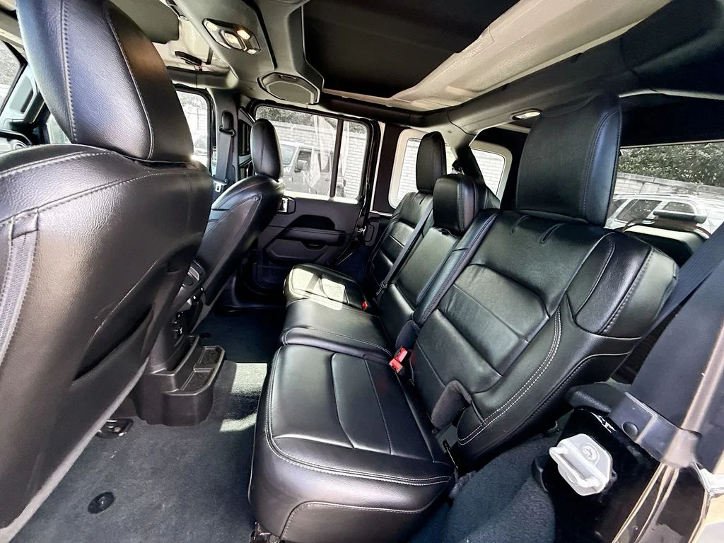 Used 2022 Black Jeep Unlimited Sahara image 27