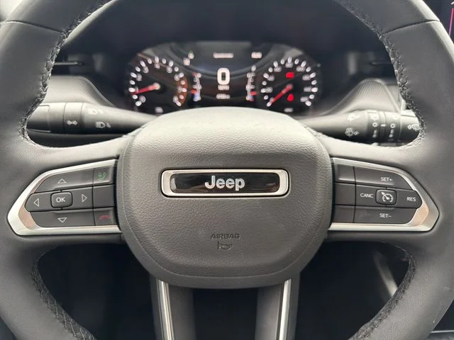 Used 2026 Red Jeep Latitude image 30
