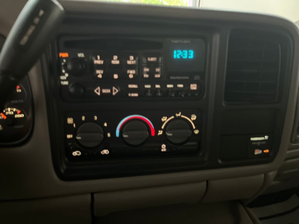 Used 2000 Dk. Chevrolet LS image 20