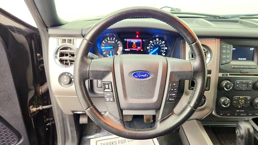 Used 2016 Shadow Black Ford 4WD 4dr XLT w/ Power Moonroof image 12
