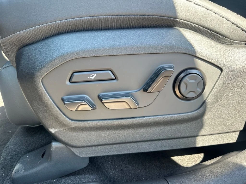 New 2026 Atlantis Blue Hyundai Calligraphy image 15