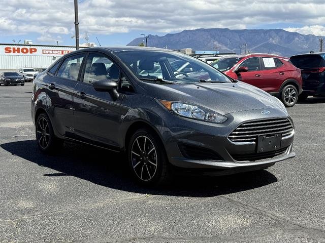2018 Ford Fiesta SE Sedan's photo