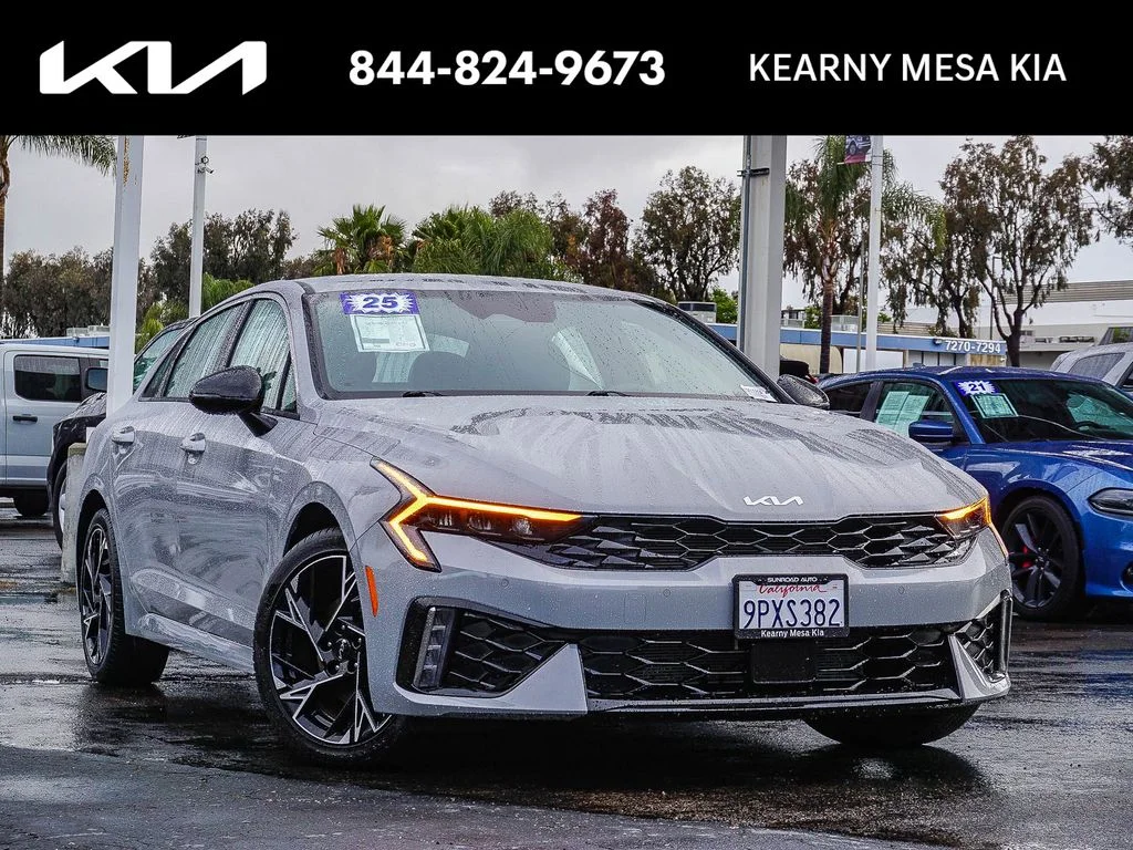 2025 Kia Optima GT-Line FWD's photo