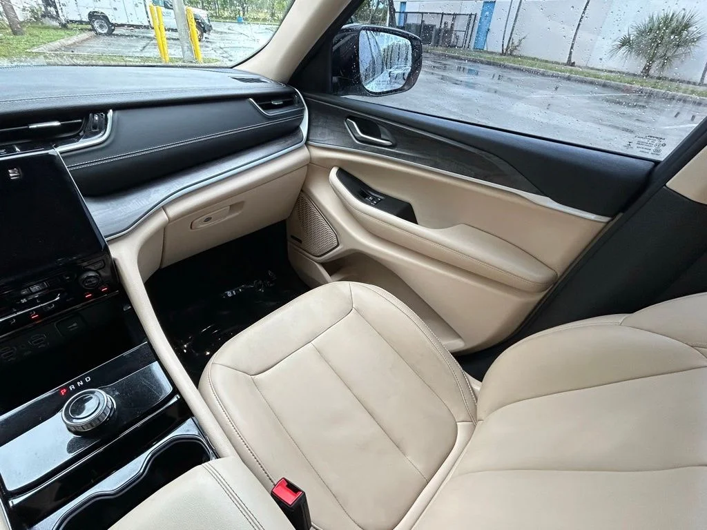Certified Used 2022 White Jeep Limited image 11
