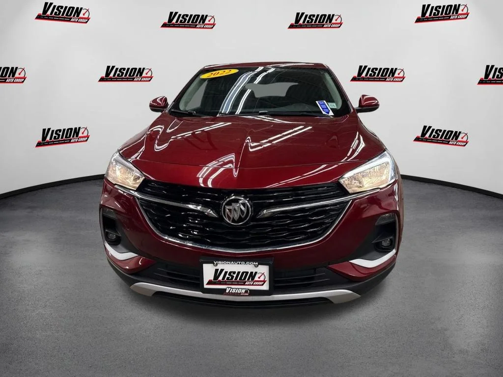 Used 2022 Red Buick Preferred image 2