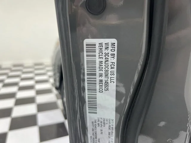Used 2022 Sting Gray Clearcoat Jeep Limited image 30