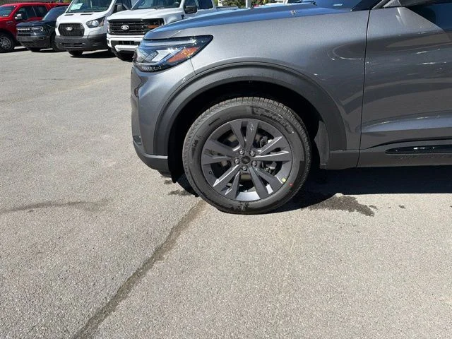 Used 2026 Carbonized Gray Metallic Ford Active image 53