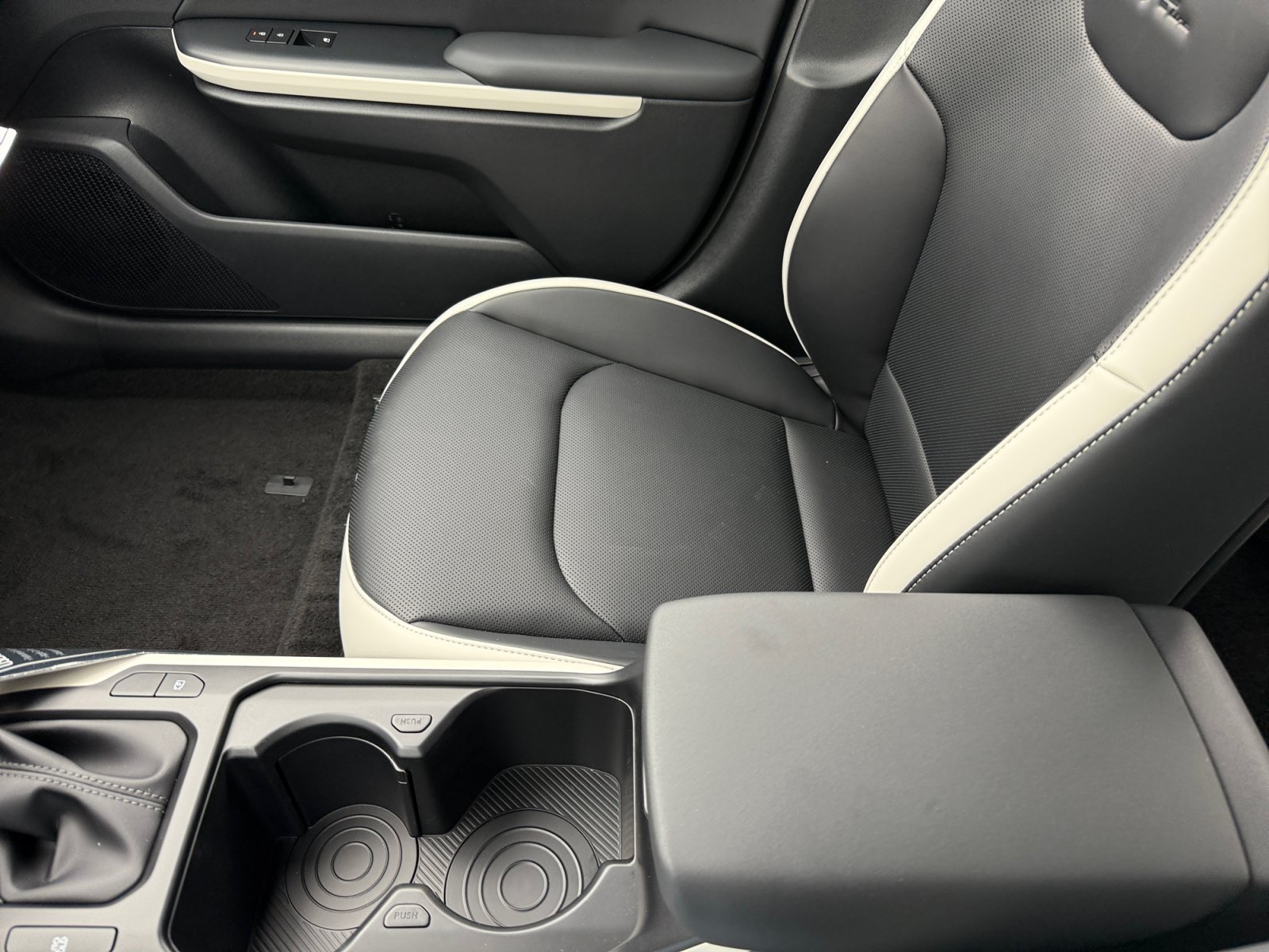 New 2026 Steel Gray Kia GT-Line image 14