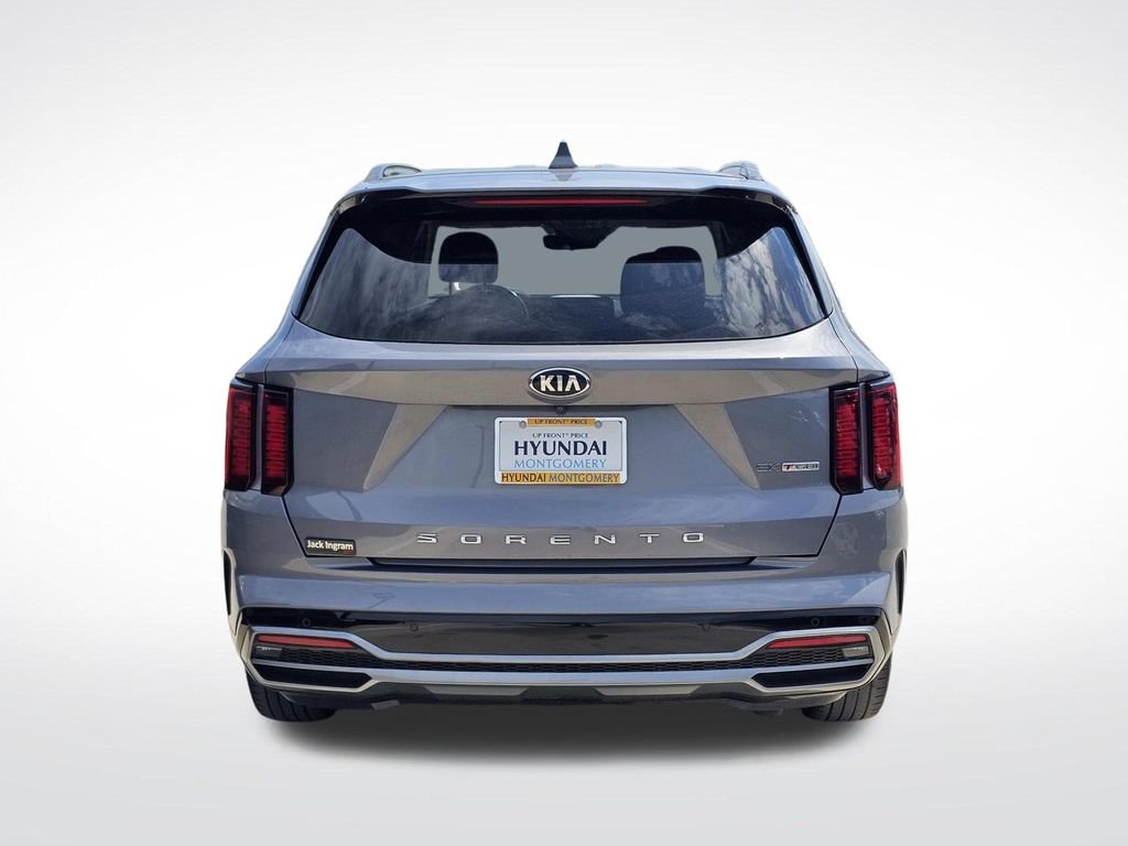 Used 2021 Silver Kia EX image 10