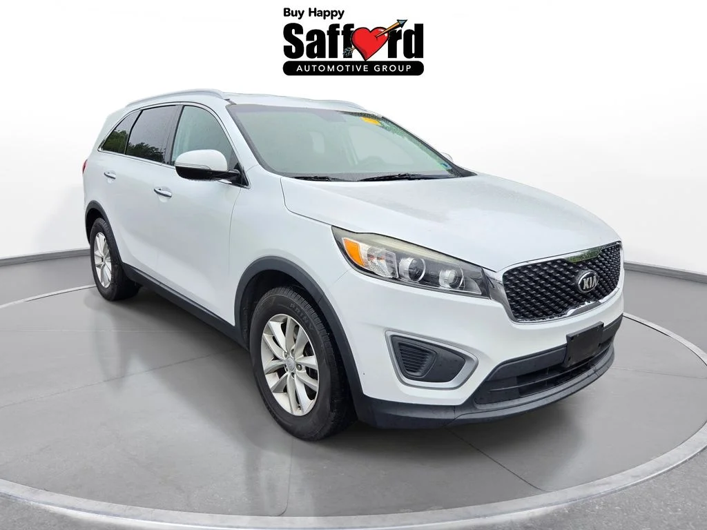 Used 2017 White Kia LX image 6