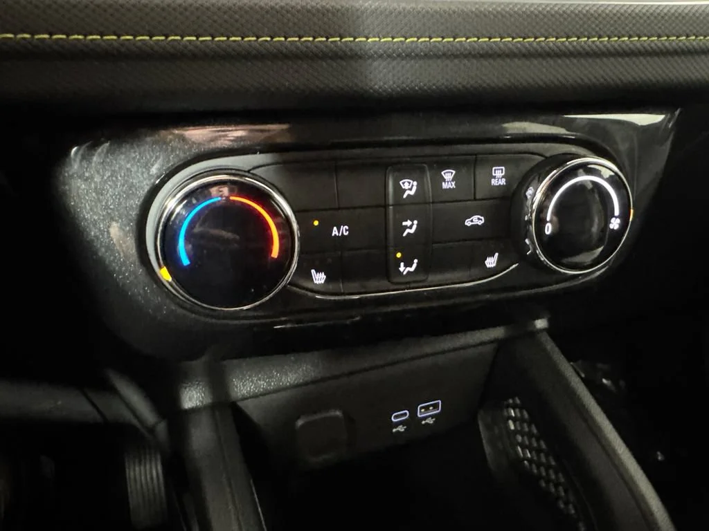 Used 2024 Summit White Chevrolet ACTIV image 22