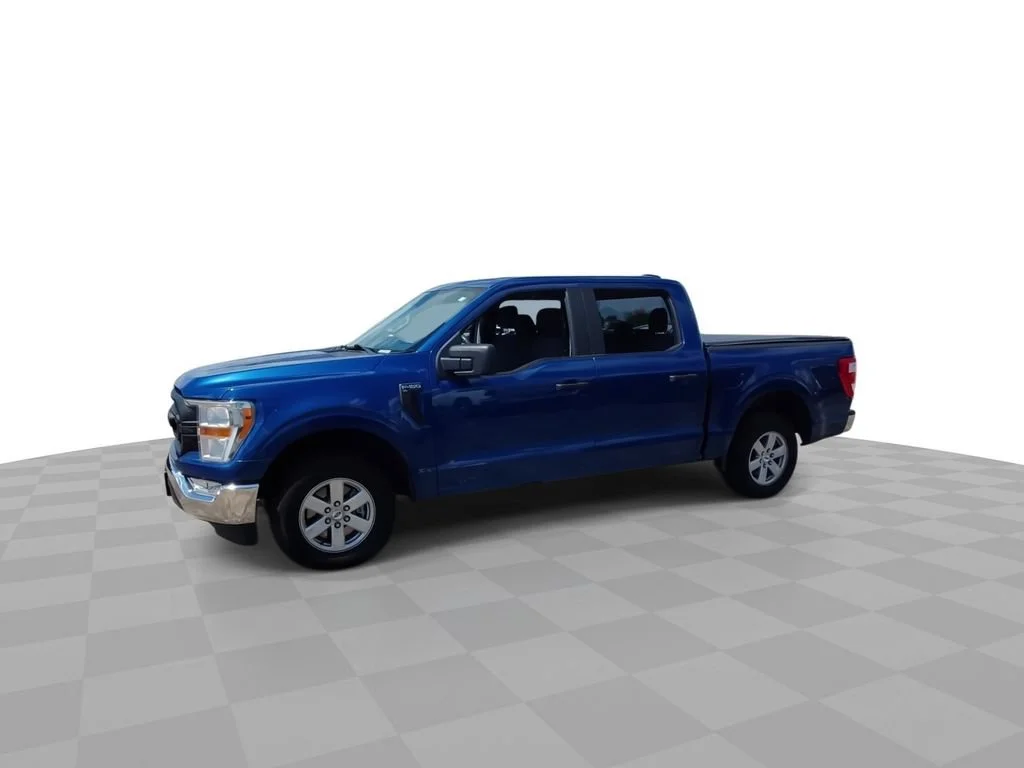 Used 2022 Blue Ford XL image 4