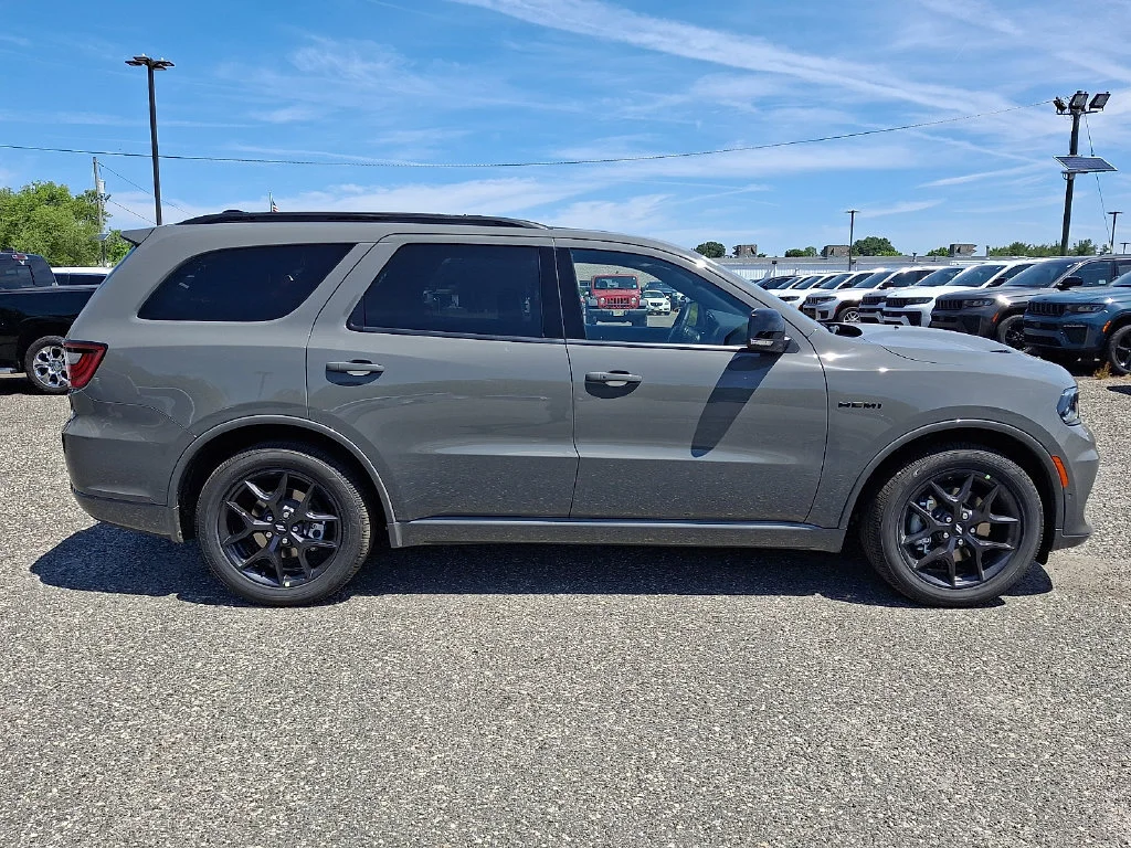 New 2026 Destroyer Gray Clear-Coat Exterior Paint Dodge GT Plus HEMI V8 image 9