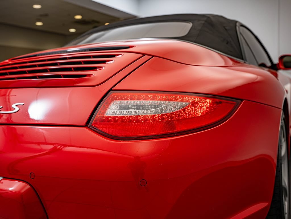 Used 2009 Guards Red Porsche Carrera S image 20