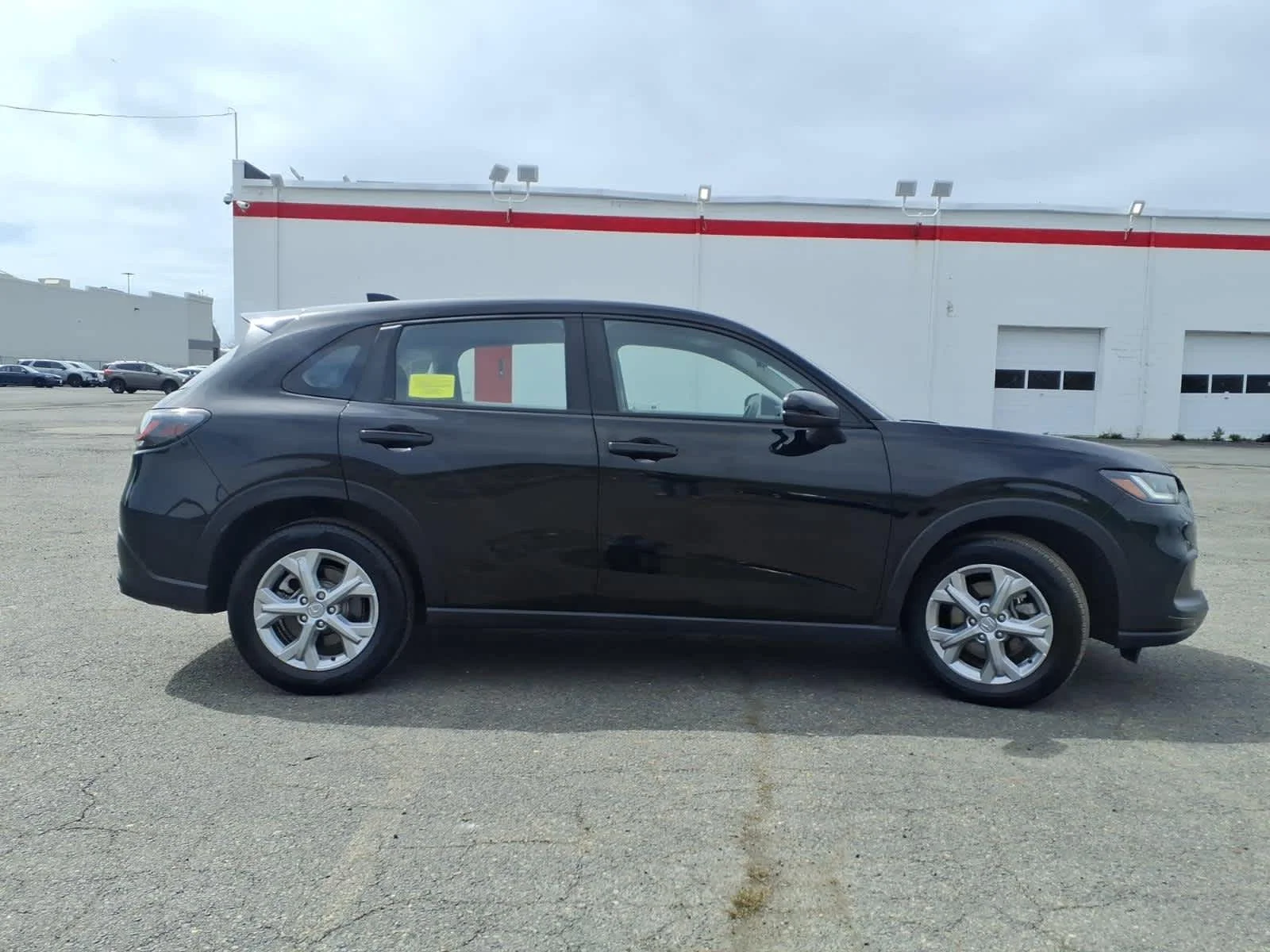 2025 Honda HR-V LX - Photo 4