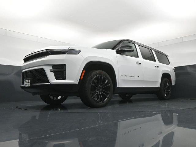 New 2026 Bright White Clear-Coat Exterior Paint Jeep Grand Wagoneer image 20