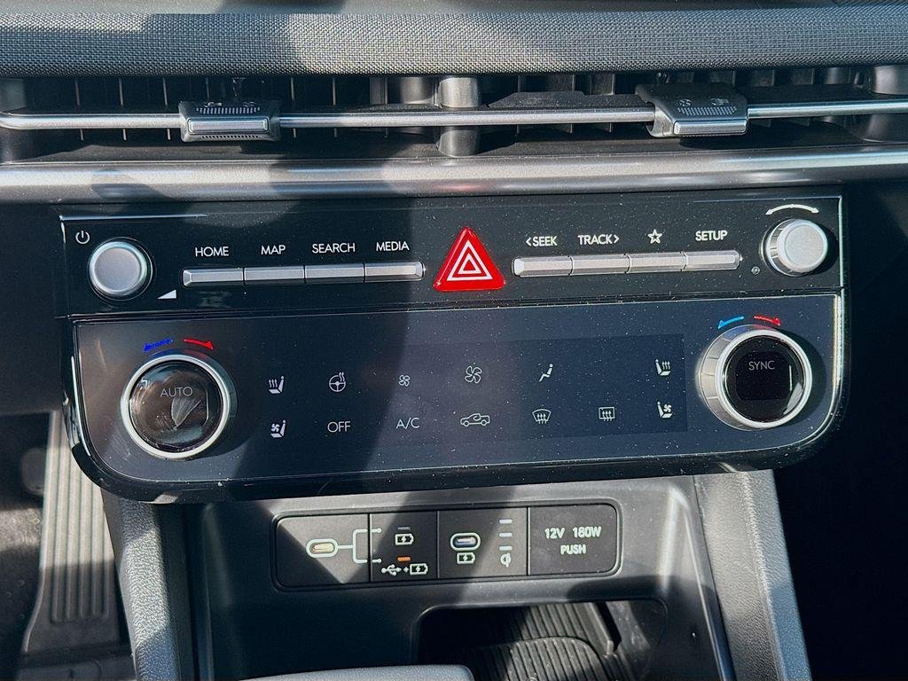 2026 Hyundai Santa Cruz Limited - Photo 13