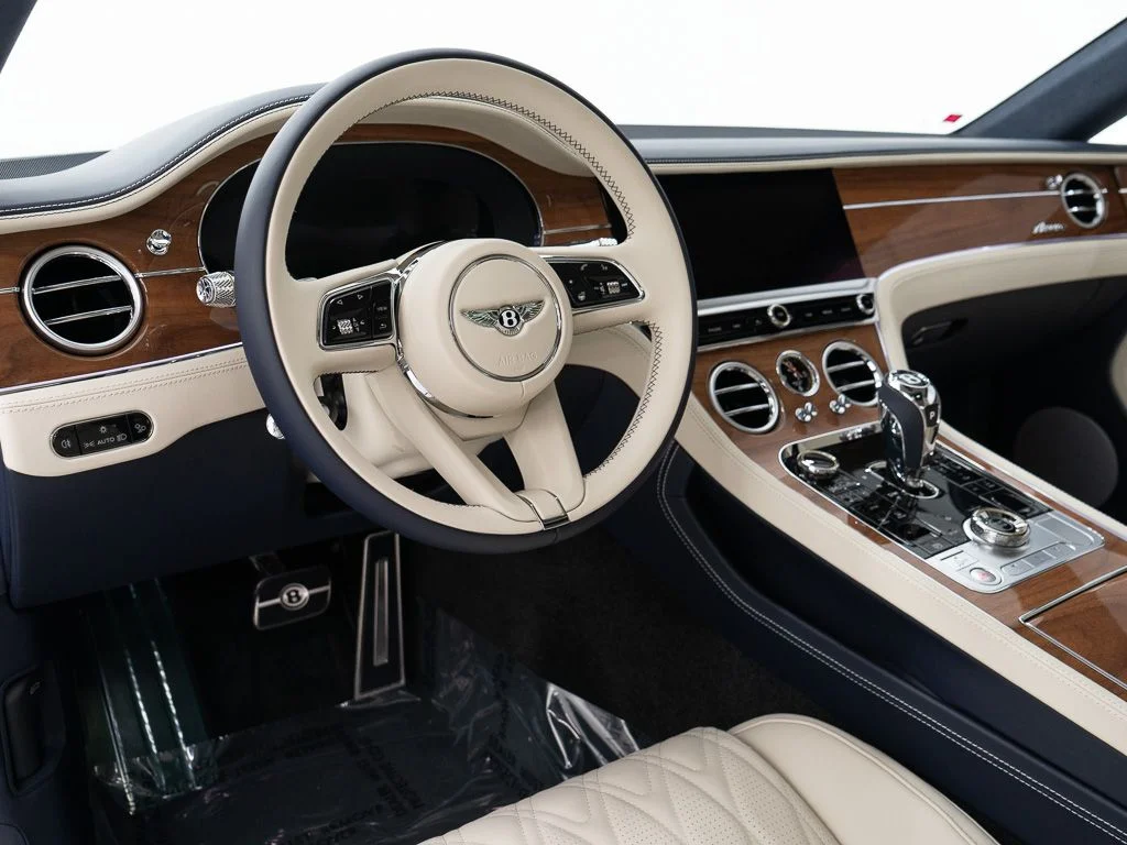 New 2026 Sequin Blue - by Mulliner Bentley Azure image 14
