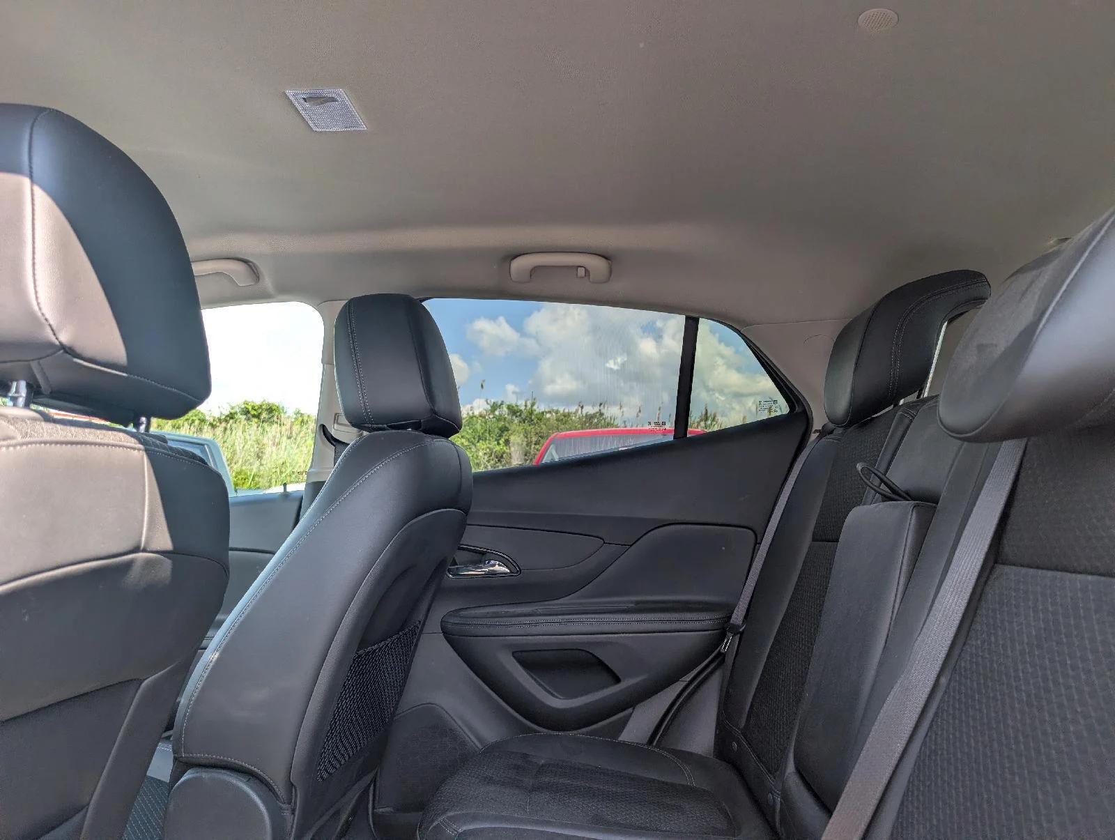 Used 2018 Black Cherry Metallic Buick Preferred image 12
