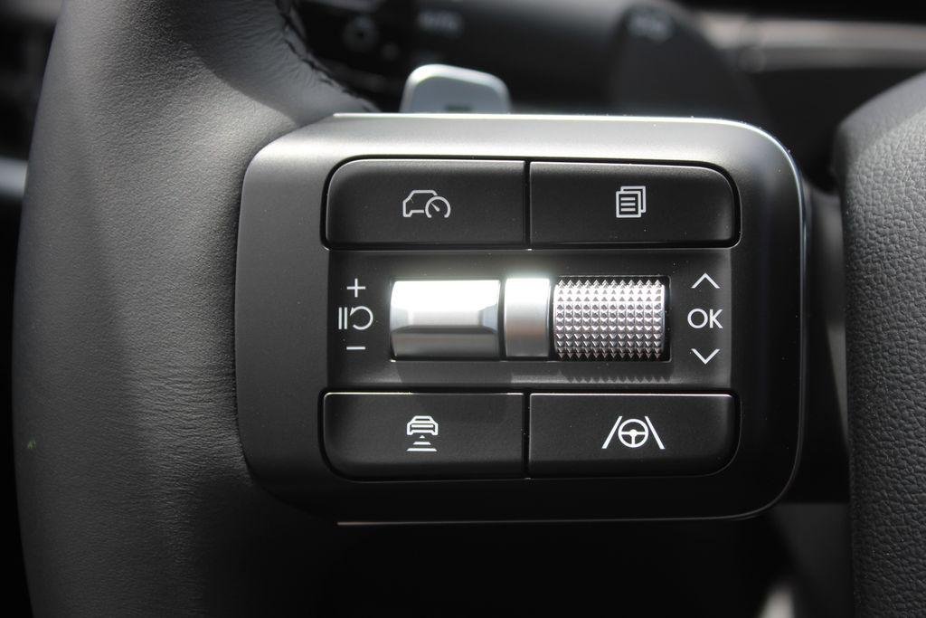 New 2026 White Hyundai SEL image 27