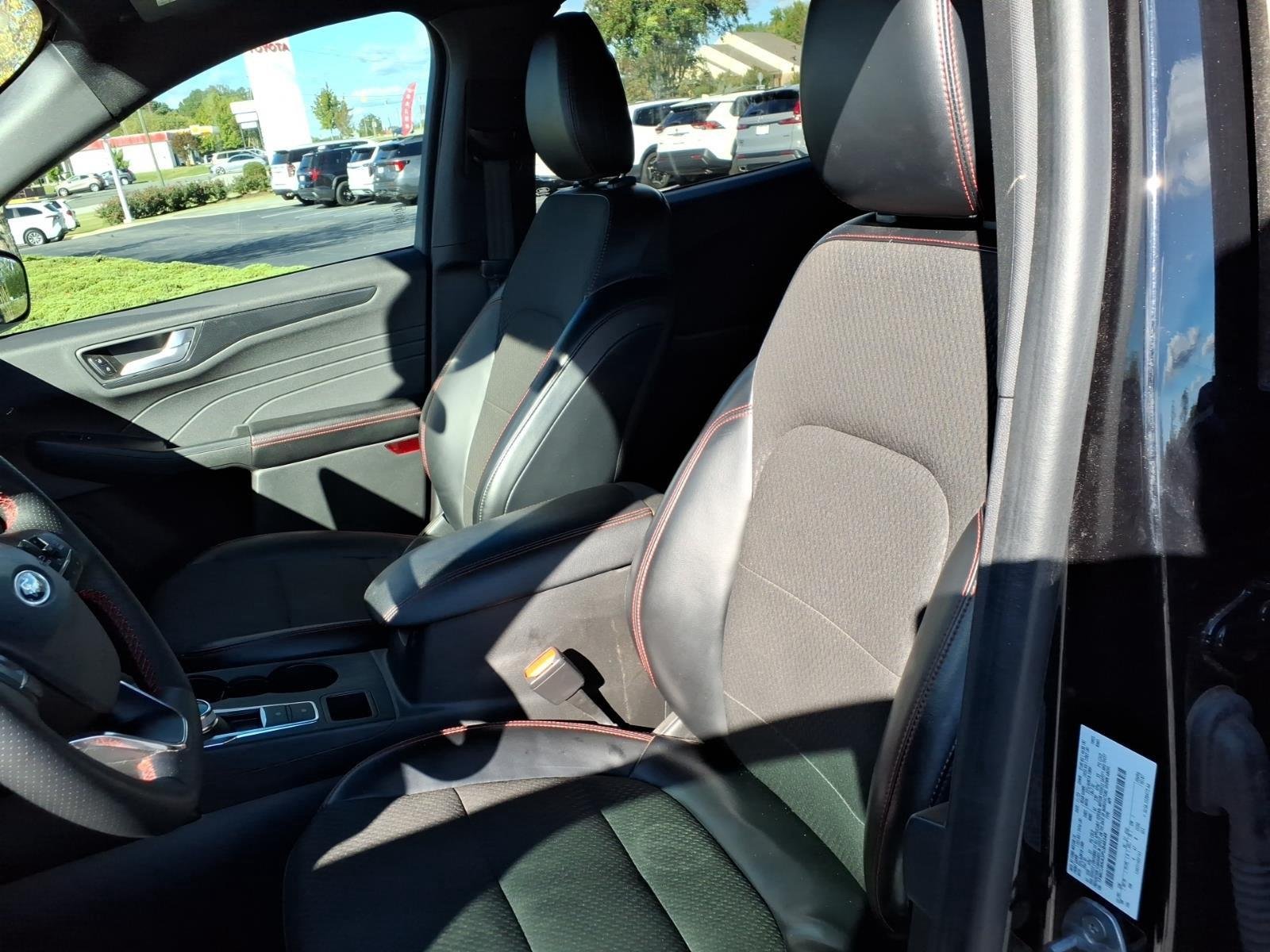 Used 2023 Agate Black Metallic Ford ST-Line Select image 21