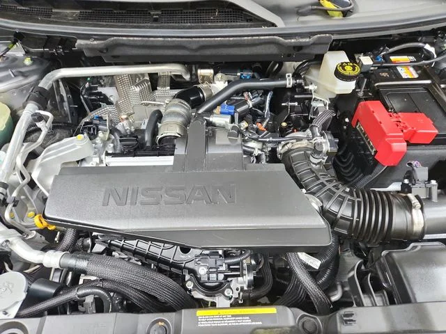 Used 2026 Gray Nissan Platinum image 17