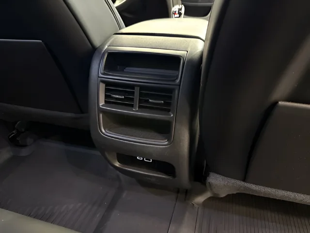 Used 2022 Gray Cadillac Premium Luxury image 13