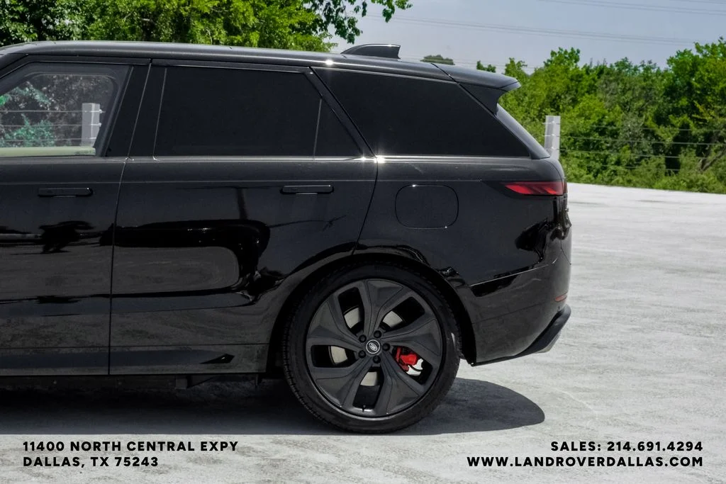 Certified Used 2024 SV Bespoke Match to Sample in Gloss Finish Land Rover Autobiography image 11