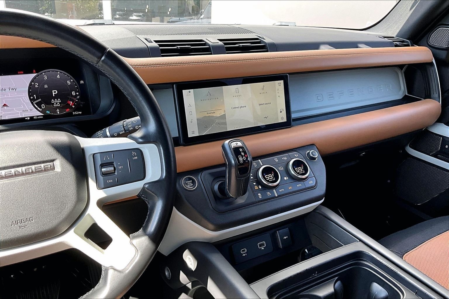 Used 2023 Gray Land Rover X-Dynamic SE image 6