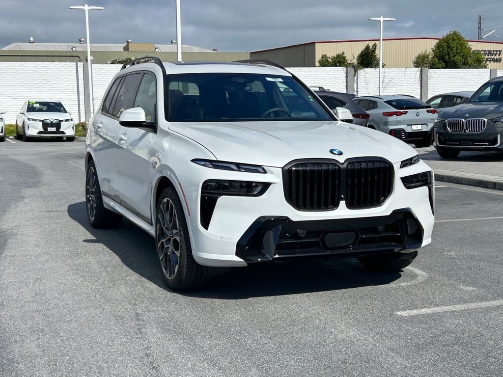 New 2027 Mineral White Metallic BMW xDrive40i image 7