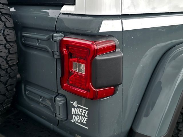New 2026 Anvil Clear-Coat Exterior Paint Jeep Rubicon image 28