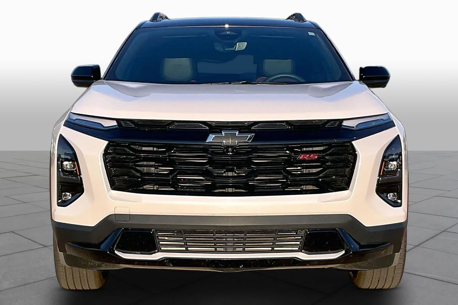 Used 2025 Iridescent Pearl Tricoat Chevrolet AWD RS image 4