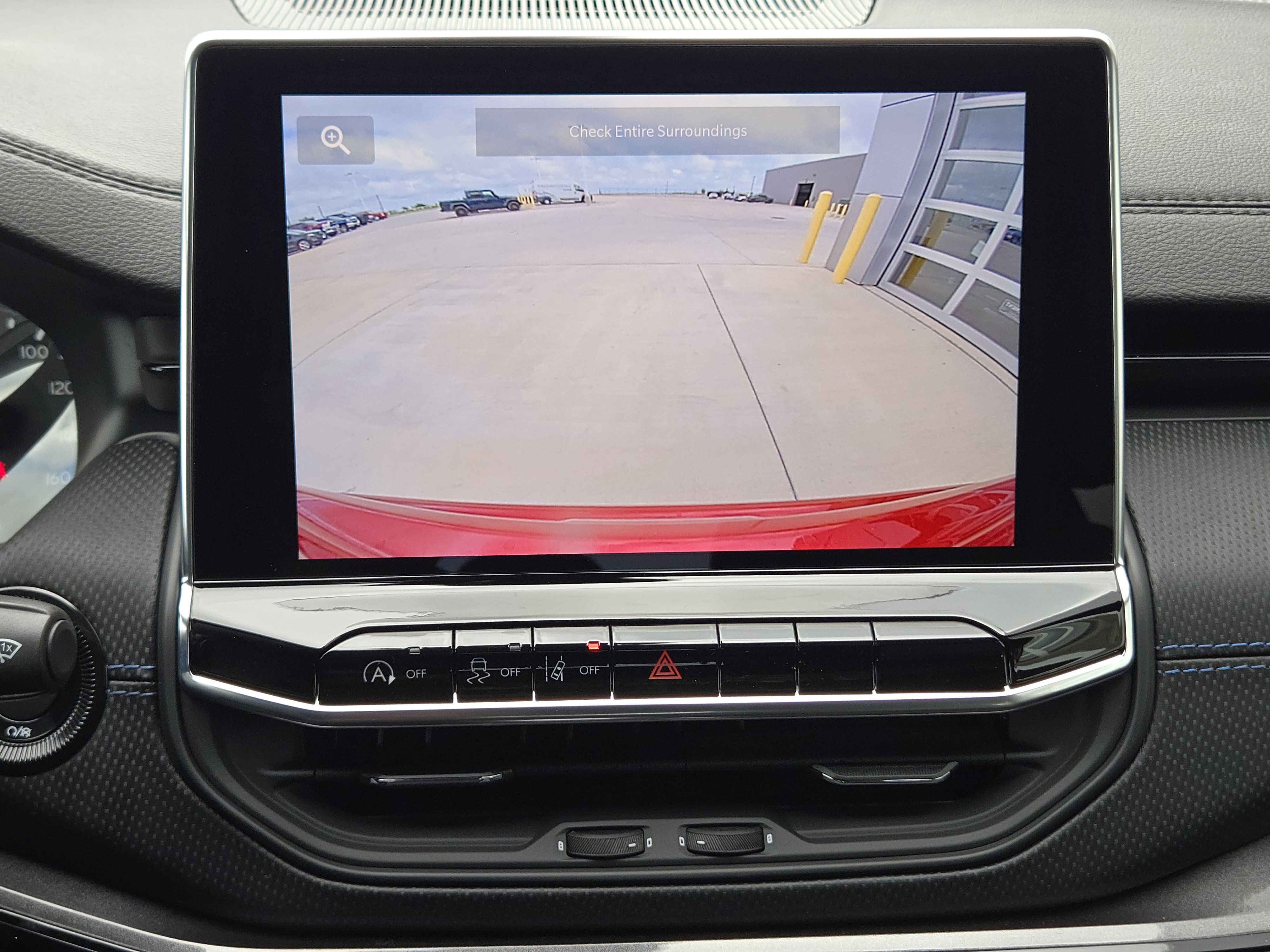 New 2026 Red Hot Pearl-Coat Exterior Paint Jeep Latitude image 14