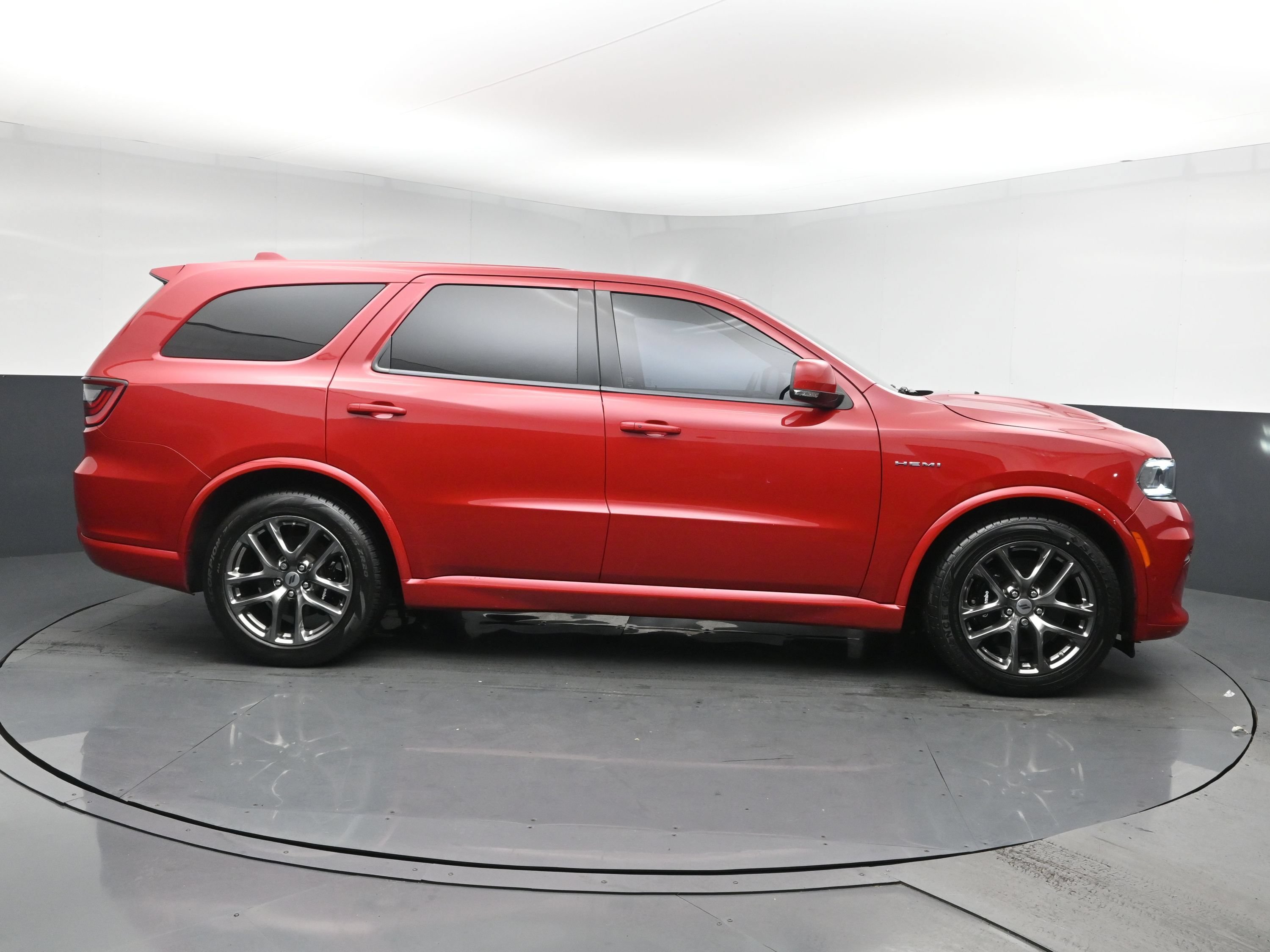 Used 2022 Redline 2 Coat Pearl Dodge R/T image 3