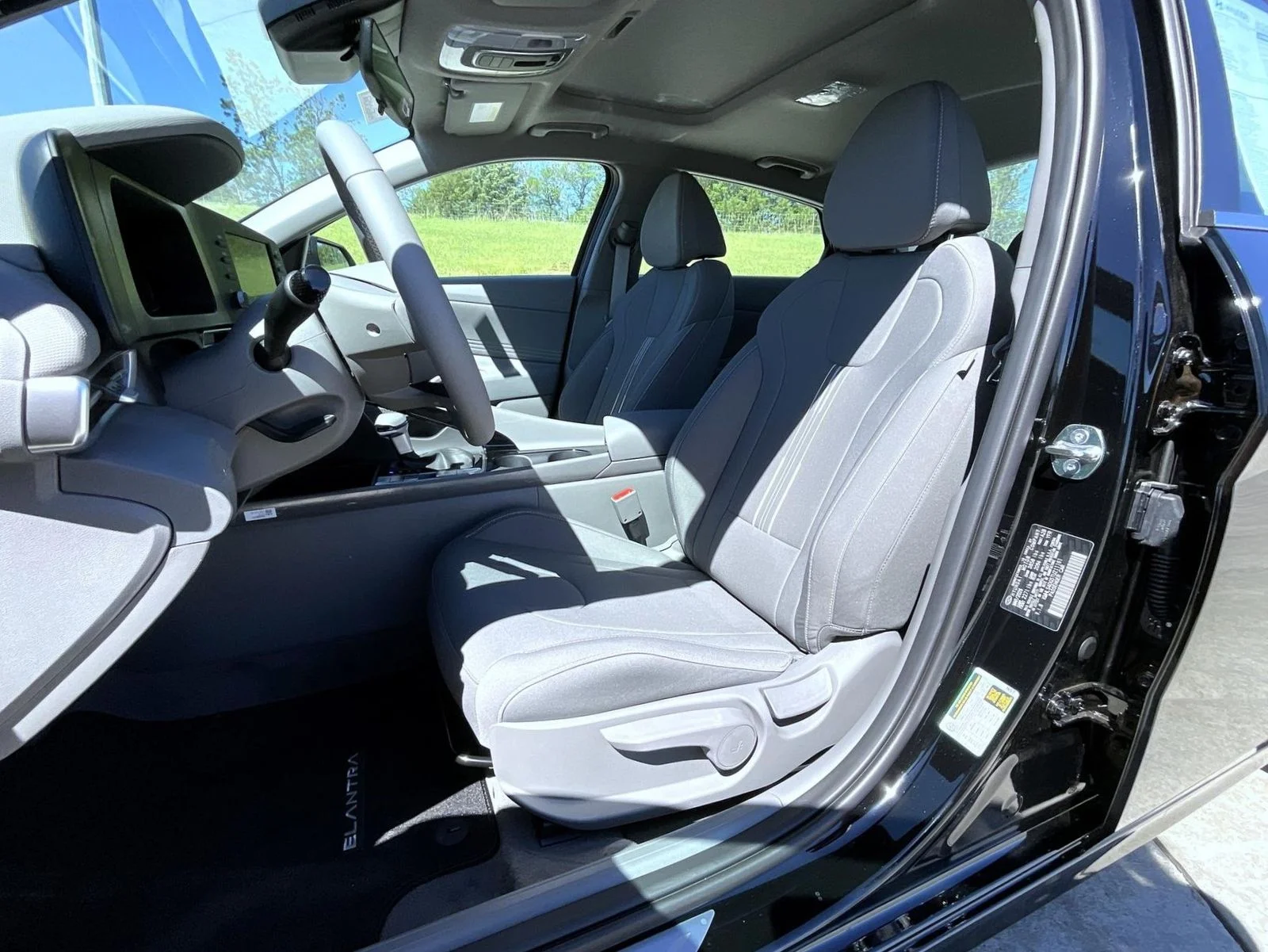 New 2026 Black Hyundai SEL Sport image 10