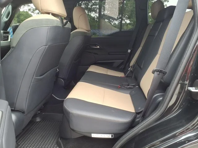 Used 2025 Black Lexus 550 Overtrail image 19