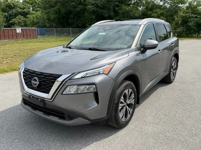 Certified Used 2023 Gun Metallic Nissan SV image 3