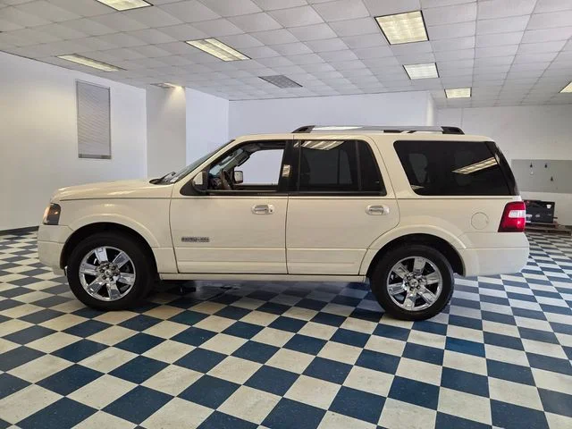 Used 2008  Ford Limited image 4