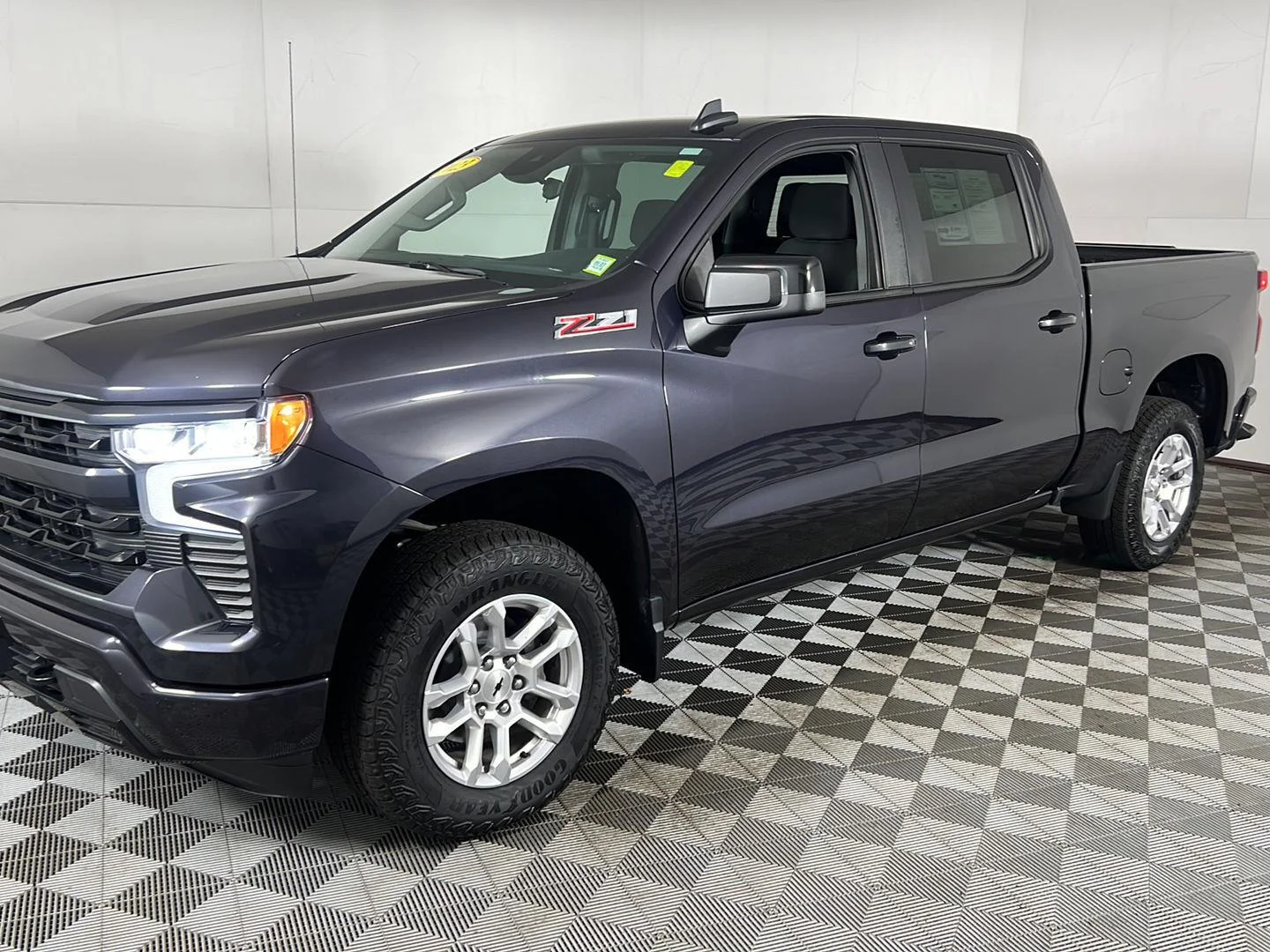 Used 2023 Dark Ash Metallic Chevrolet RST image 24