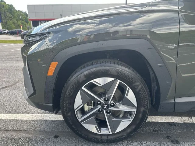 Certified Used 2025 Green Hyundai SEL image 20