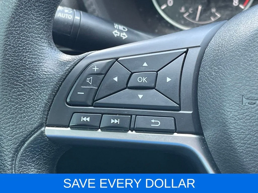 Used 2021 White Nissan S image 18