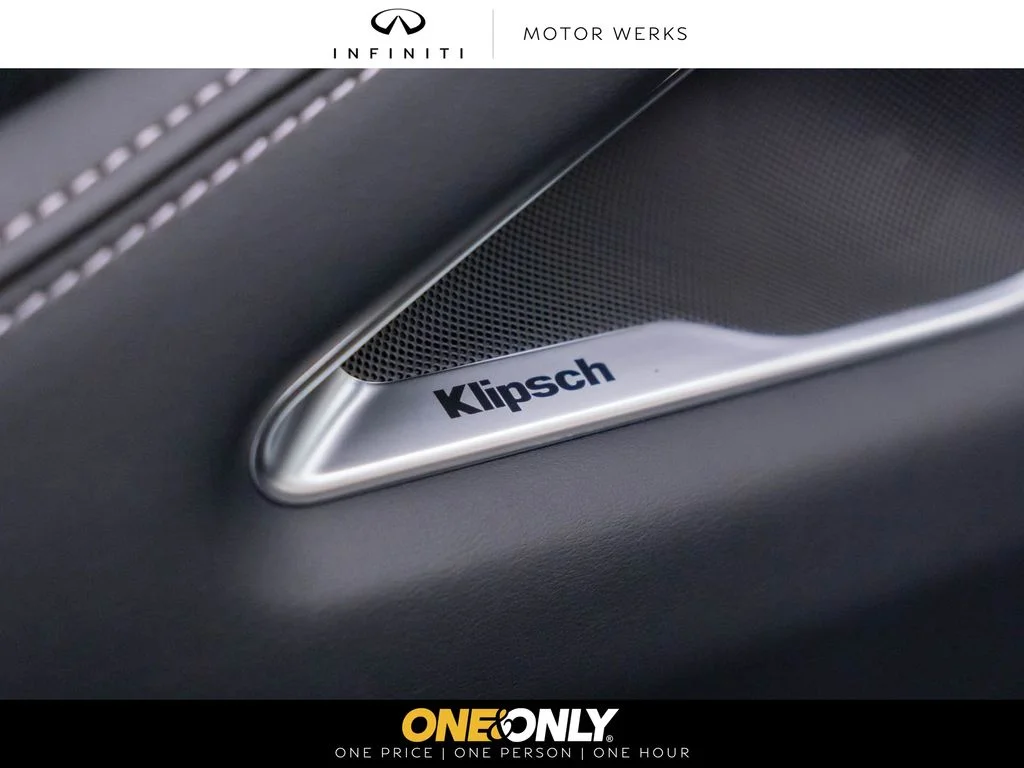 New 2027 MOONBOW BLUE INFINITI Luxe AWD image 13